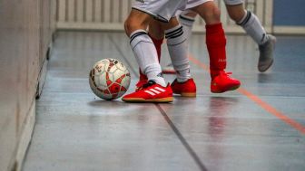 Tiga Tips Memilih Sepatu Futsal yang Kuat dan Bagus