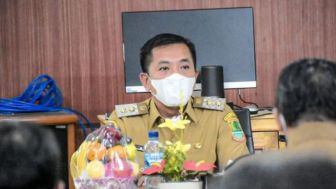 DLH dan Polisi di Karawang Lakukan Investigasi Kebocoran Gas Pabrik, Wabup Aep Bilang Begini