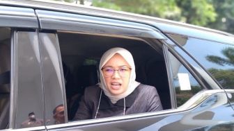 Serupa Dengan Dedi Mulyadi, Anne Ratna Mustika Lakukan Ini Pada Warga Purwakarta