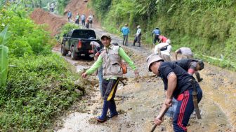 Peringatan Dini BMKG, 20 Kabupaten dan Kota di Jawa Barat Berpotensi Hujan Disertai Kilat dan Angin Kencang