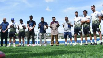 Turut Berduka, Persib Gelar Doa Bersama Untuk Para Korban