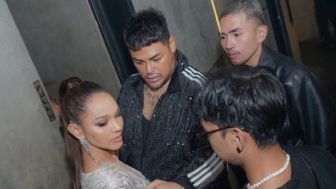 Bantah Berseteru dengan Putra Siregar, Bunda Corla : Ini yang Banyak Menanyakan Tentang Hubungan Papi