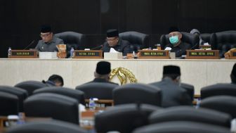 Soal Gaji Fantastis TAP Bentukan Ridwan Kamil dan Sikap Lembek DPRD Jawa Barat