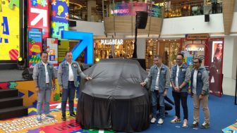 Produsen Otomotif Asal Jepang Ini Kenalkan Varian Baru Mobil Ayla di Urban Fest Bandung