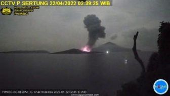 Astagfirullah, Gunung Anak Krakatau Erupsi, Tinggi Letusan Capai 3000 Meter