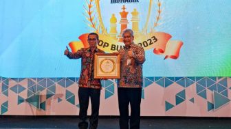 Bank BJB Raih Predikat Top BUMD 2023 dari Infobank