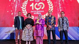 Direksi Bank BJB Raih Predikat Top 100 Outstanding Women Recognition 2023