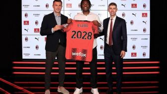 Rafael Leao Tanda Tangani Kontrak Jangka Panjang Dengan AC Milan