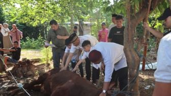 Idul Adha 1444 Hijriah, Polisi di Purwakarta Bagikan Hewan Kurban ke Pondok Pesantren