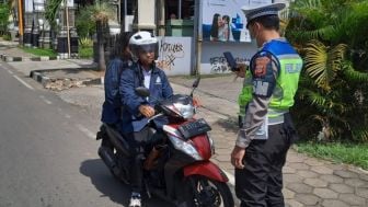 Operasi Patuh Lodaya 2023 di Purwakarta, Pelanggar Didominasi Tak Pakai Helm