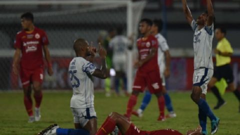 Tanpa Pelatih, Persija Bidik 3 Poin Lawan Persib