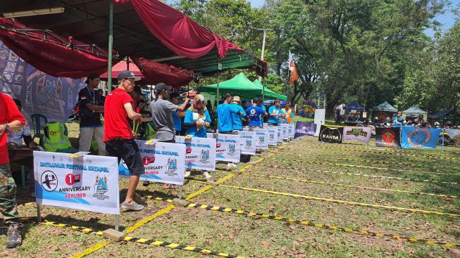 Ratusan Peserta Ketapel Ramaikan Anniversary ke-1 Kepuber di Purwakarta