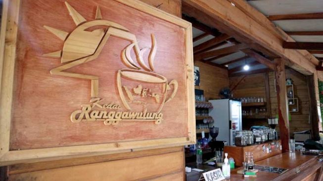 Kedai Ranggawulung, Tempat Ngopi Enak di Hutan Kota Subang