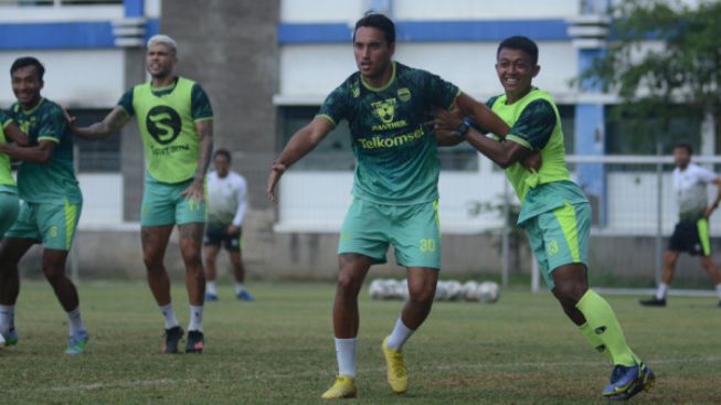 Persib Kedatangan Pelatih Baru, Ini Harapan Ezra Walian