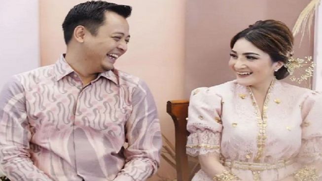 Kiki Amalia Lepas Status Janda, Kini Dilamar Pengusaha Asal Kalimantan