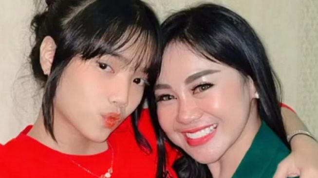 Sahabat Vanessa Angel dan Febri Andriansyah Beri Pesan Khusus untuk Fuji yang Berulang Tahun ke 20