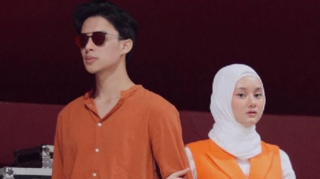 Rey Mbayang Beri Ucapan Romantis untuk Dinda Hauw yang Berulang Tahun ke 25