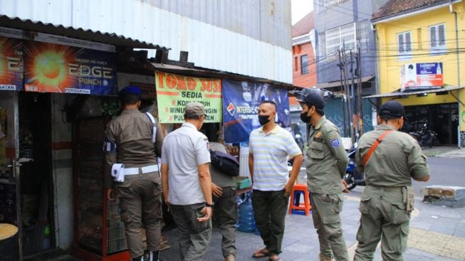 Satpol PP Kota Bandung Gencar Operasi Yustisi Jelang Natal dan Tahun Baru