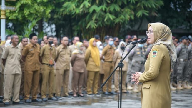 Bupati Anne Ratna Mustika Murka Kepada Kepala Dinas dan Camat, Ada Apa?