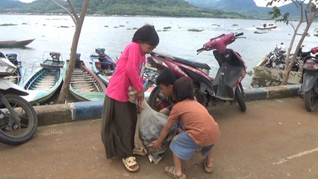 Rezeki Nomplok, Warga Purwakarta Dapat Ini dari Petani Ikan Waduk Jatiluhur