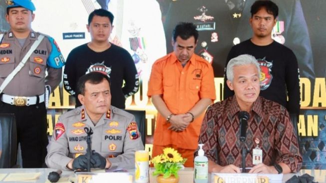 Polda Jateng Ekpos Wajah Oknum Pengasuh Pondok Pesantren Pelaku Asusila, Ganjar Pranowo Bilang Begini