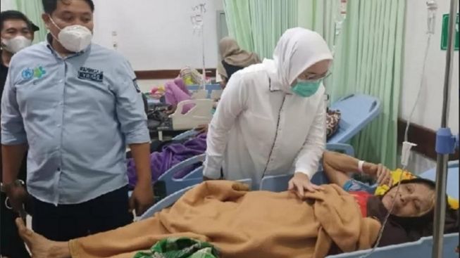 Bupati Purwakarta Anne Ratna Mustika Ungkap Dugaan Penyebab Warganya Keracunan Massal