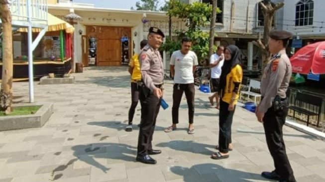 Libur Panjang, Polisi di Purwakarta Lakukan Ini di Tempat Wisata