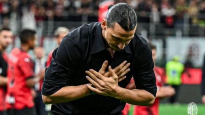 Breaking News! Zlatan Ibrahimovic Resmi Pensiun Usai Laga AC Milan vs Hellas Verona