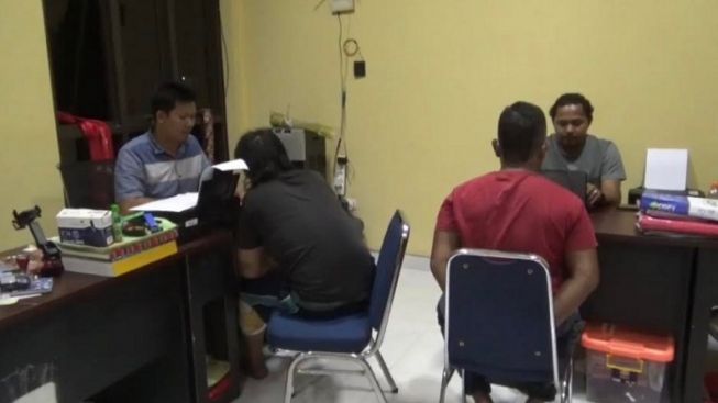 Polisi di Purwakarta Berhasil Ringkus Komplotan Rampok Spesialis Bobol Sekolah, Pelaku Dihadiahi Timah Panas