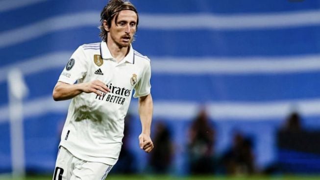 Tolak Tawaran Klub Arab, Luka Modric Akan Bertahan di Real Madrid?