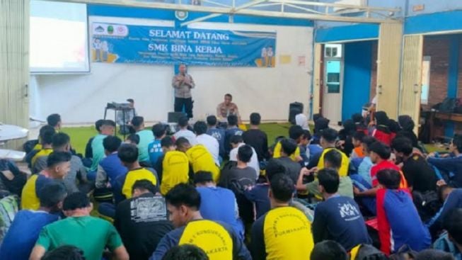 Polisi di Purwakarta Ajak Pelajar Tak Terlibat Geng Motor