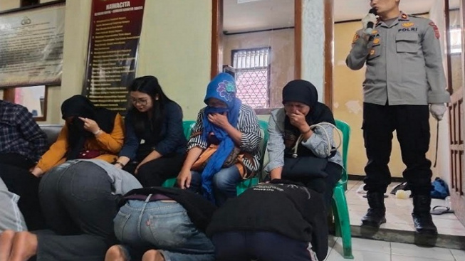 Diamankan Polsek Darangdan Gegara Mau Tawuran, Pelajar SMP Purwakarta Mewek Saat Sungkem di Hadapan Orang Tua
