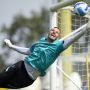 Nasib Samir Handanovic Akan Ditentukan Usai Final Liga Champions 2022-2023