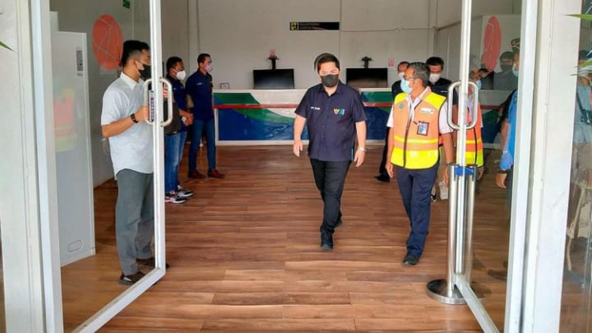 Menteri Badan Usaha Milik Negara (BUMN), Erick Thohir mendarat di Bandara Jenderal Besar Soedirman Purbalingga, Selasa pagi 5 Juli 2022. [Instagram @jbsoedirmanairport]
