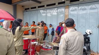 Tak Pandang Bulu, Grup Kesenian Tek Tek pun Kena Razia di Purbalingga