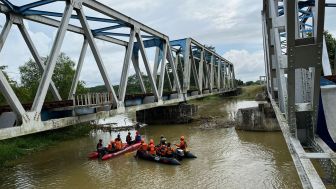 Tersambar KA hingga Jatuh ke Sungai, Pemuda Pekalongan Ditemukan Tewas