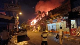 Ruko Sinar Jaya Tegal Kemuning Yogyakarta Terbakar, 1 Orang Luka