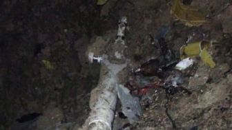 Pesawat Jatuh di Nginggil Blora, Puing-puing Berserakan
