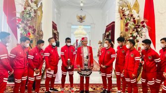 Timnas U-16 Bertemu Presiden di Istana Merdeka, Ini Pesan Jokowi