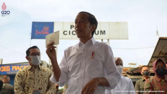 Ditengah Iisu Kenaikan Harga BBM, Jokowi Sebut harga Telur Akan Turun Dalam Dua Pekan Kedepan