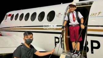 Turuti Pesan Presiden Jokowi, Farel Prayoga Naik Jet Pribadi dari Kalimantan ke Banyuwangi Demi Tatap Sekolah