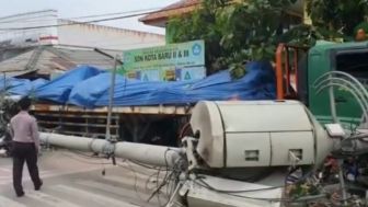 Kronologi Truk Trailer Seruduk Halte dan Tiang di Bekasi, 10 Korban Tewas, 20 Orang Luka