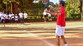Akibat Cedera Lutut, Roger Federer Umumkan Pensiun dari Dunia Tenis Lapangan