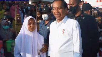 Kesal HP-nya Rusak, Anak SMA Buton Marah-marah ke Presiden Jokowi