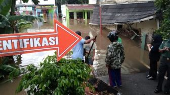 Polisi Masih Siaga di Lokasi Robohnya Tembok MTSn 19 Akibat Banjir