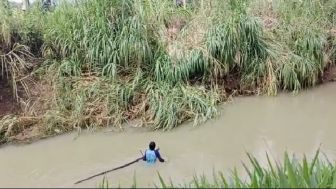 Detik-detik Seorang Petugas Sensus di Banyumas Dibacok Orang dengan Gangguan Jiwa