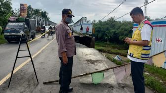 Jalan Nasional Yogyakarta-Bandung di Banyumas Longsor, Lalu Lintas Dialihkan