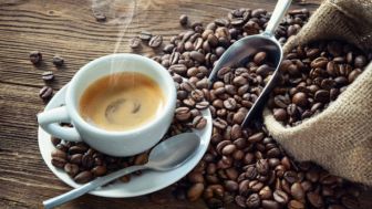 Kenali Dampak Konsumsi Kafein Berlebih Pada Kesehatan Kulit