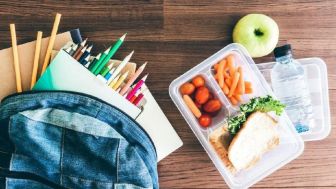 Begini Pentingnya Menyiapkan Bekal Anak oleh Ibu Menurut Pakar Gizi