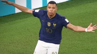 Prancis Tim Pertama Lolos 16 Besar Piala Dunia